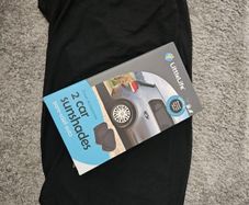 2 Car sunshades