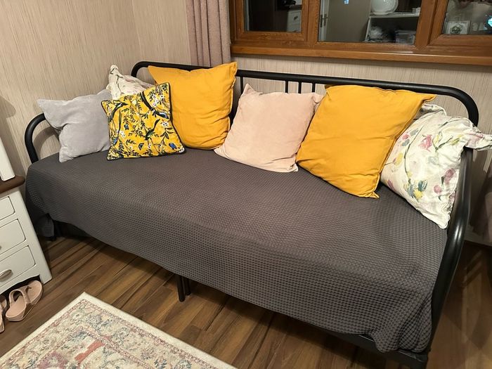 Day Bed
