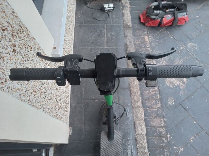 Loco electric scooter