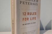 12 Rules for Life - An Antidote to Chaos by Jordan B. Peterson
