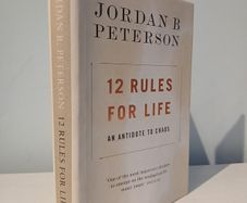 12 Rules for Life - An Antidote to Chaos by Jordan B. Peterson