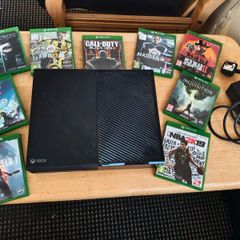 Xbox One Console Bundle + 9 Games