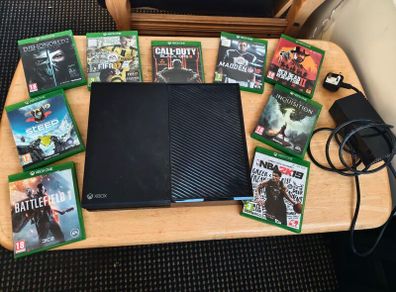 Xbox One Console Bundle + 9 Games
