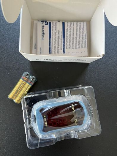 PULSE OXIMETER (Finger) OXYWATCH (ChoiceMMed) Medical Grade. Batteries Inc.