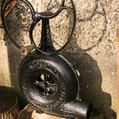 Vintage cast iron bellows - NEW STAR