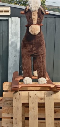 Rocking Horse needs TLC