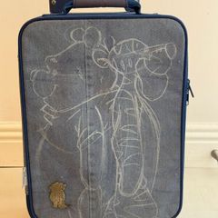 Disney Winnie the Pooh and Tigger Suitcase