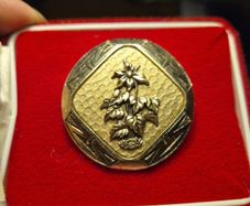 Vintage Art Deco Flower Brooch