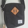 Herschel Heritage Crossbody Bag Black Image 2