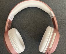pink wireless bluetooth headphones