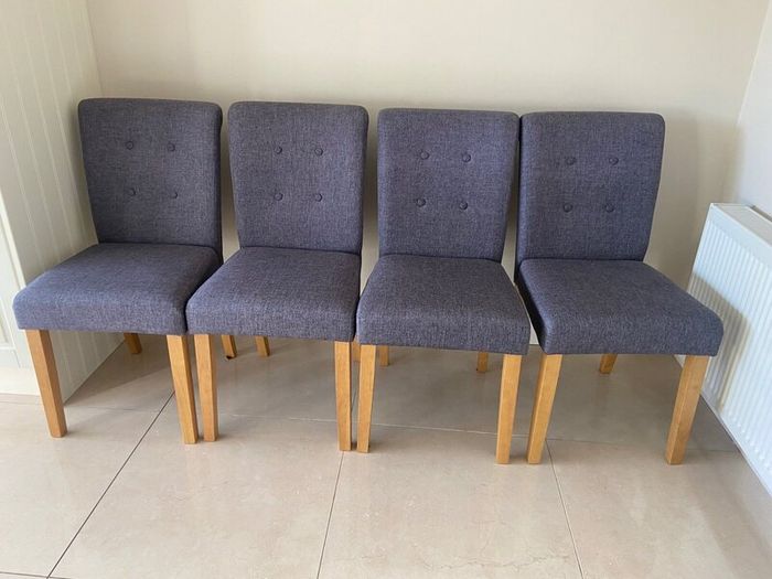 Excellent condition dining chairs x 4