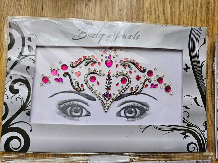 Party/Festival face gems/tattoos/jewels