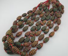 Antique Venetian Style Feather Desgin & Venetian WhiteHeart Glass Beads Necklace