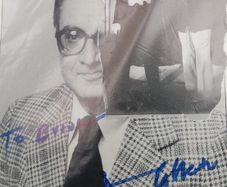 Autographs Elvis friends