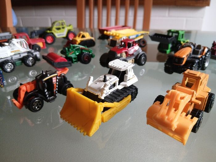 20 Construction And Farm Toy Cars
