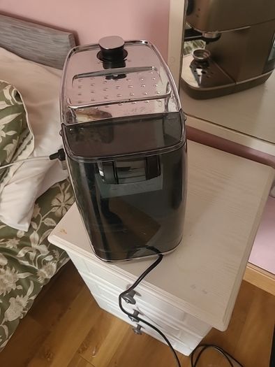 DeLonghi coffee machine
