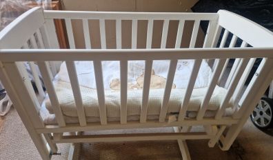 Mama and Papas Rocking Cot