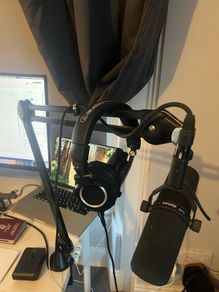 Shure SM7B + Cloudlifter + Scarlett 2i2 + RODE Arm
