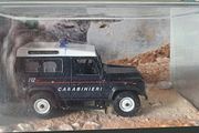 James Bond 007 - Land Rover Defender