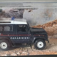 James Bond 007 - Land Rover Defender