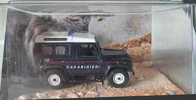 James Bond 007 - Land Rover Defender