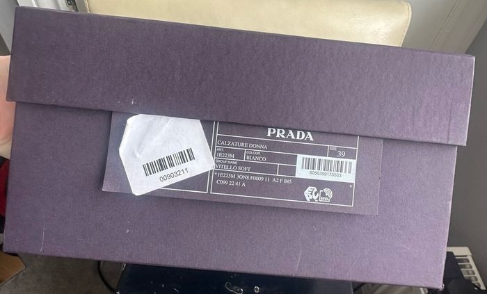 Prada trainers - sz 39.5