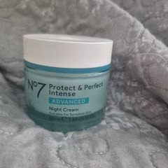 no7 protect and perfect moisturiser new