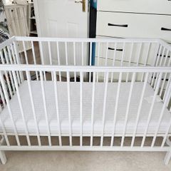 baby cot
