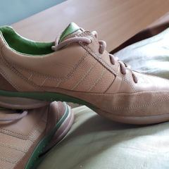 Brown Trainers  Size 6