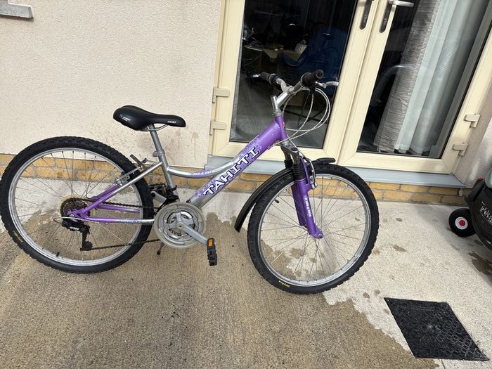Tahiti Girls Mountain Bike 24" - 18 Speed - Purple - Great Condition