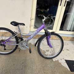 Tahiti Girls Mountain Bike 24" - 18 Speed - Purple - Great Condition