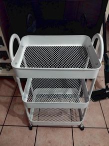 Storage basket on wheels like new