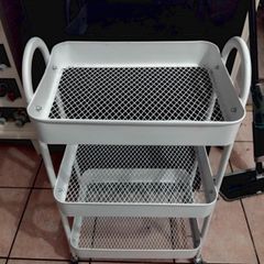 Storage basket on wheels like new