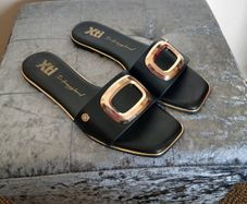 Women's shoes size 6