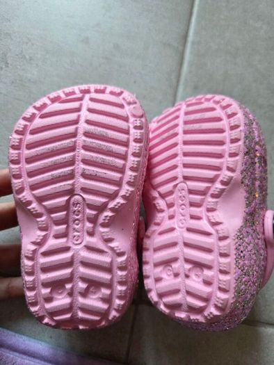 UK4, Crocs Kids' Classic Lined Glitter Clogs