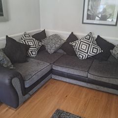 corner suite and 1 seater