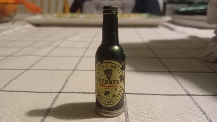 Guinness lighter 1950's