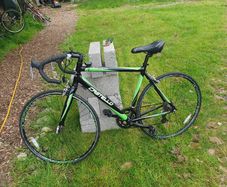 road bike around 11 kilo perfect working will swap for gravel bike