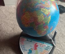 Talking globe