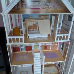 KidKraft Doll's House - like new