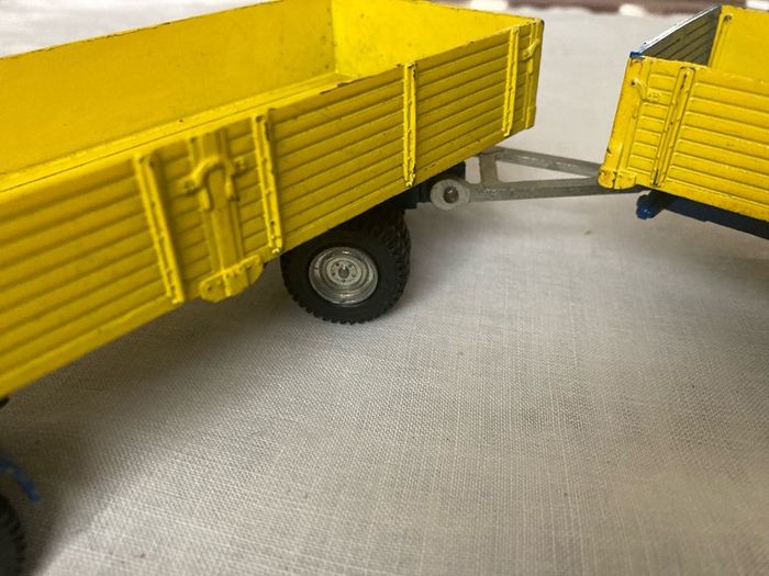 Dinky / Meccano 917. Mercedes truck and trailer. LP1920.