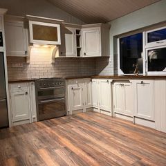 Bespoke cottage kitchen