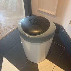 2 tommee tippee nappy bins