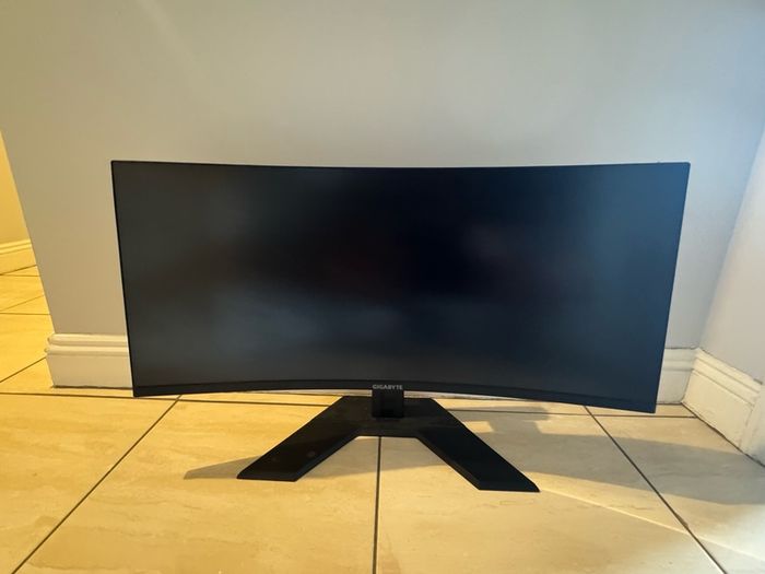 Monitor please read description