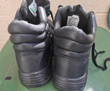 mens work boots.