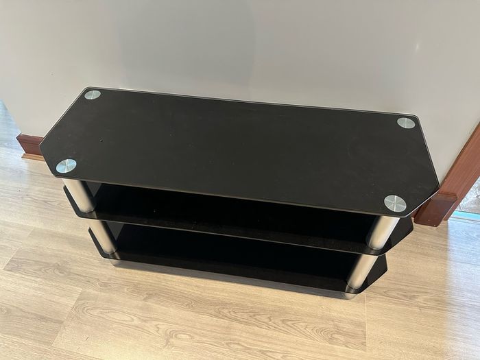 Free - Tv Bench
