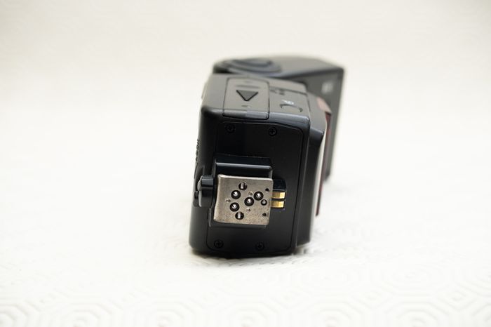 Nikon Sb-600 Flash Unit
