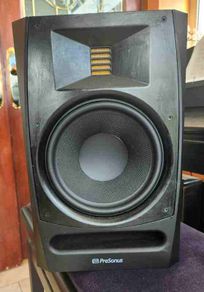 Presonus R80 Studio Monitors (2) And Desktop Stands