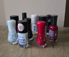 10 bottles of nail polish