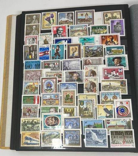 Collection: Austria (Osterreich) Stamps both mint an commemorative stamps on 45 pages